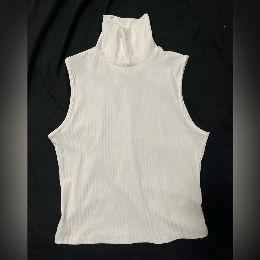 Thin sleeveless sweater/tOp